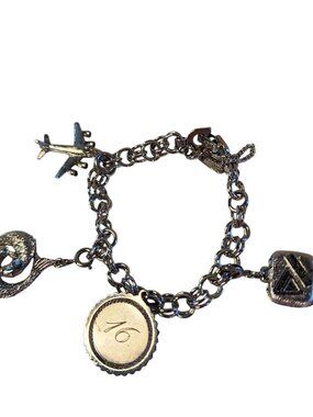 Vintage Park Lane Moneta Charm Bracelet Travel "16 Sandi 3-1-78"